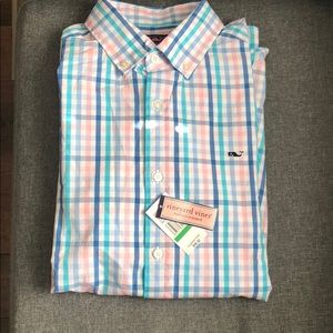Vineyard Vines Men’s Classic Fit Button Shirt